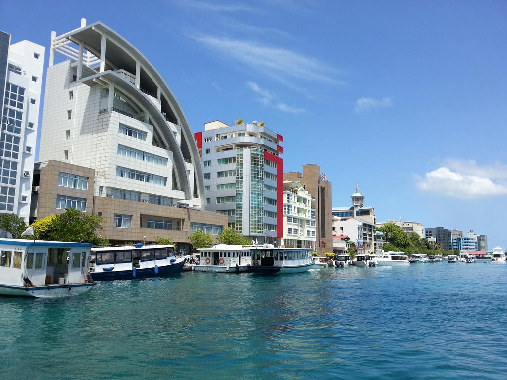 The Melrose Hotell Malé Exteriör bild